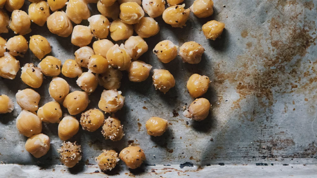 wellhealthorganic.com:10-benefits-of-eating-roasted-gram