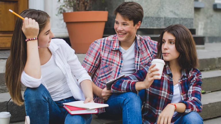 side hustles for college students