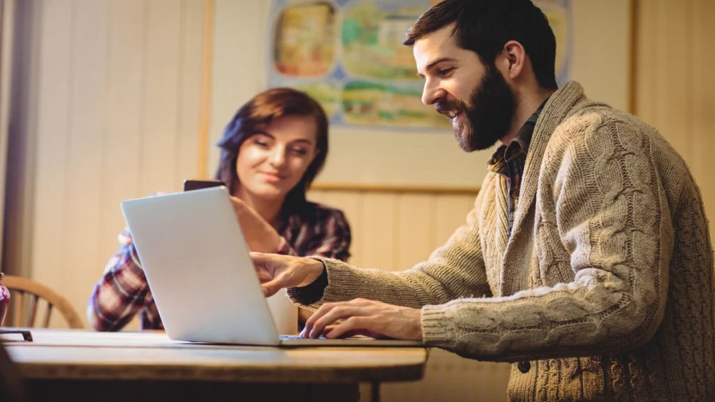 people enjoying artaverse.org global news